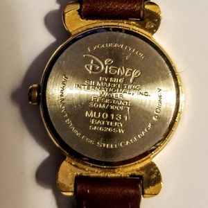 Disney Accessories - Disney Whinne the Pooh watch Disney Accessories - Disney Whinne the Pooh watch